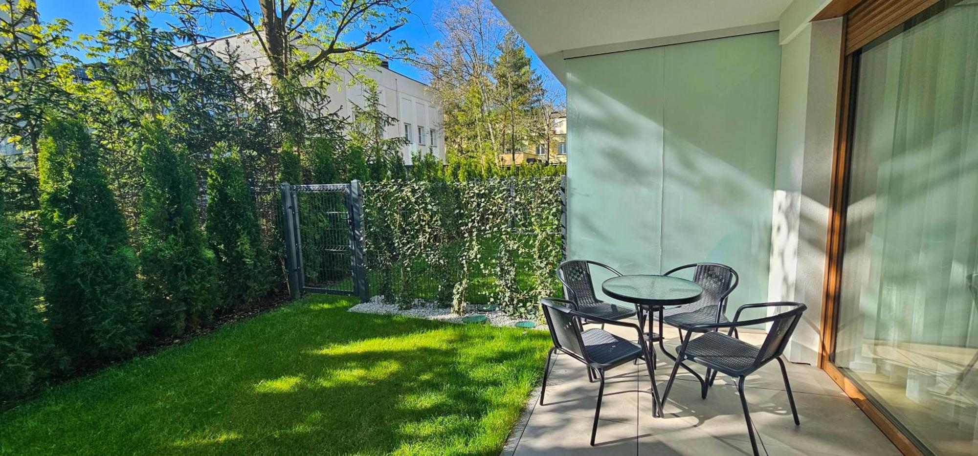 Apartament Whiteblue Kolobrzeg Z Duzym Ogrodkiem - 100 M Od Plazy! Whiteblue Kolberg Apartment Mit Grossem Garten - 100 M Vom Strand Entfernt! Whiteblue Kolobrzeg Apartman S Velkou Zahradou - 100 M Od Plaze! 외부 사진