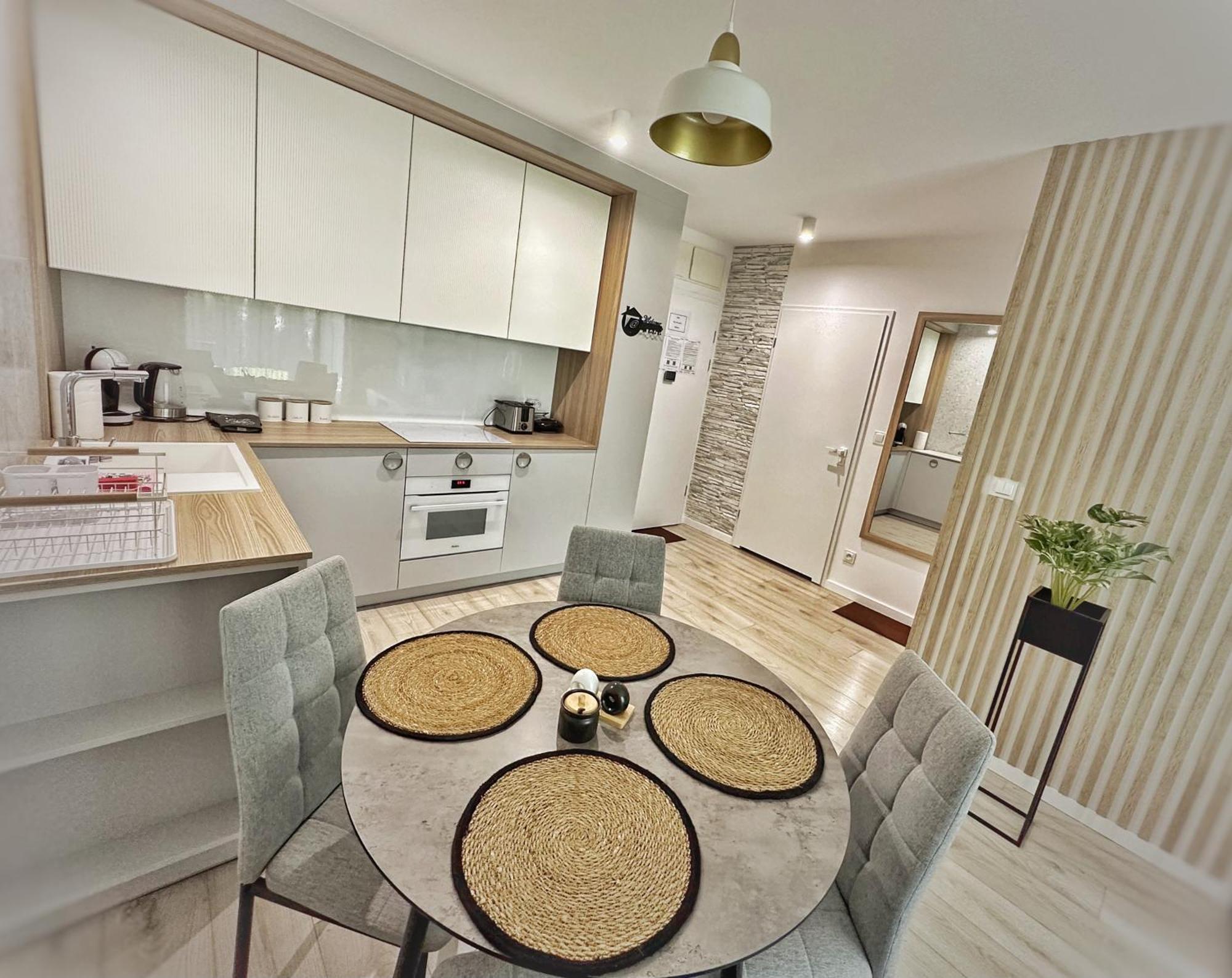 Apartament Whiteblue Kolobrzeg Z Duzym Ogrodkiem - 100 M Od Plazy! Whiteblue Kolberg Apartment Mit Grossem Garten - 100 M Vom Strand Entfernt! Whiteblue Kolobrzeg Apartman S Velkou Zahradou - 100 M Od Plaze! 외부 사진